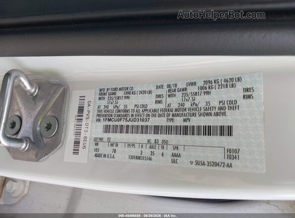 1FMCU0F75JUD31037 2018 FORD ESCAPE White Widok komory silnika