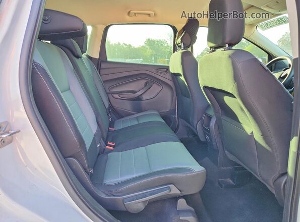 1FMCU0F75KUB62588 2019 FORD ESCAPE White უკანა სალონის ხედი