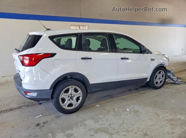 1FMCU0F77KUC47030 2019 FORD ESCAPE Белый Задняя правая четверть