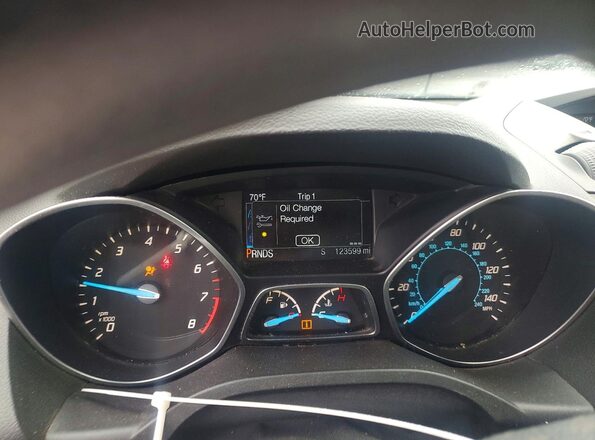 1FMCU0F78GUB12811 2016 FORD ESCAPE White Instrument cluster view