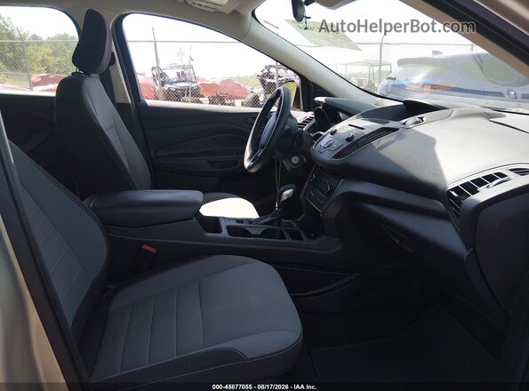 1FMCU0F78JUB20351 2018 FORD ESCAPE Золотой Вид салона спереди
