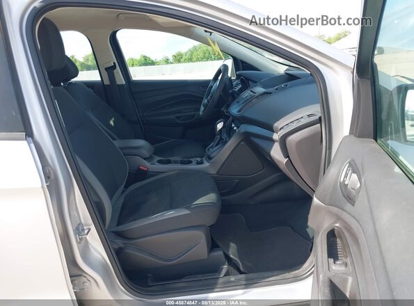 1FMCU0F79GUB36437 2016 FORD ESCAPE Silver Widok wnętrza z przodu
