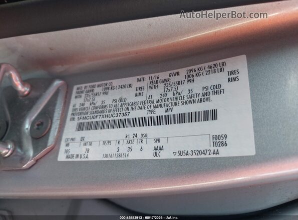 1FMCU0F7XHUC37357 2017 FORD ESCAPE Silver Vista del compartimento del motor
