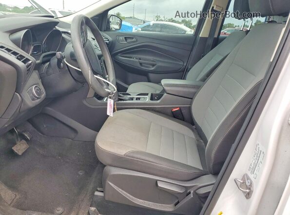 1FMCU0F7XHUC73002 2017 FORD ESCAPE White Widok wnętrza z przodu