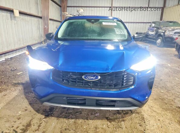 1FMCU0FN1PUA27811 2023 FORD ESCAPE Синий Вид спереди