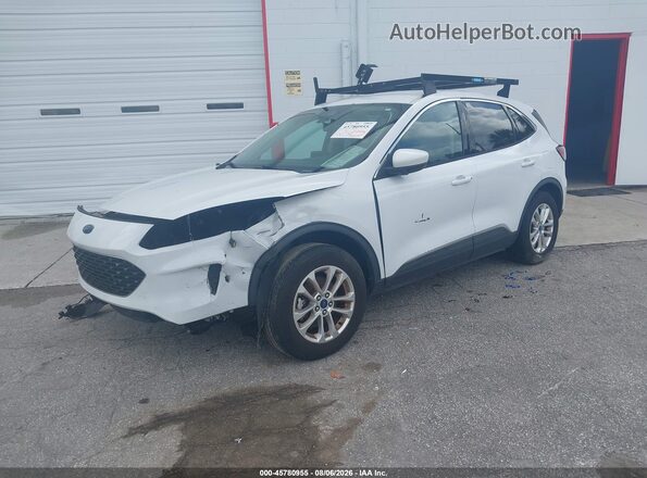 1FMCU0G61LUB74017 2020 FORD ESCAPE White Vista tres cuartos delantera izquierda