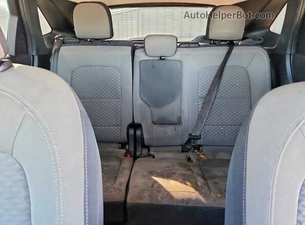 1FMCU0G61LUC39075 2020 FORD ESCAPE White Vista de los asientos traseros