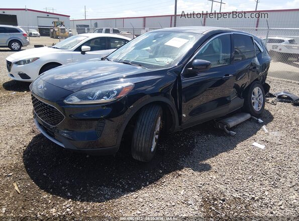 1FMCU0G68MUB34535 2021 FORD ESCAPE Черный Передняя левая четверть