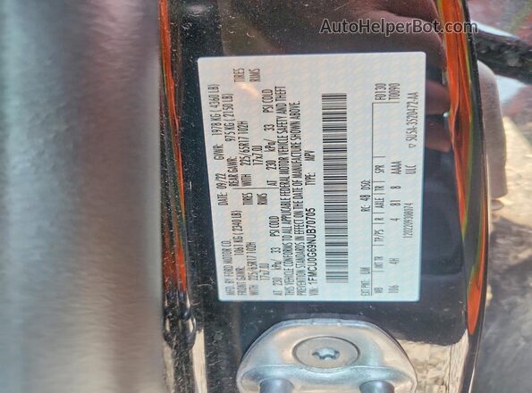 1FMCU0G69NUB70705 2022 FORD ESCAPE Black VIN կոդի պիտակի տեսք