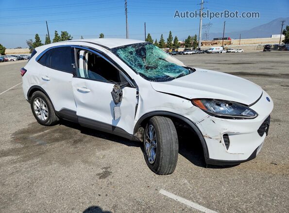 1FMCU0G6XNUB56019 2022 FORD ESCAPE White Przód prawy