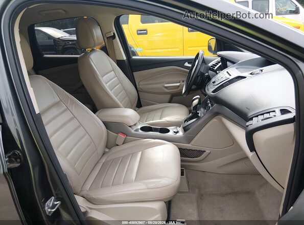 1FMCU0G78GUB79908 2016 FORD ESCAPE Gray Widok wnętrza z przodu