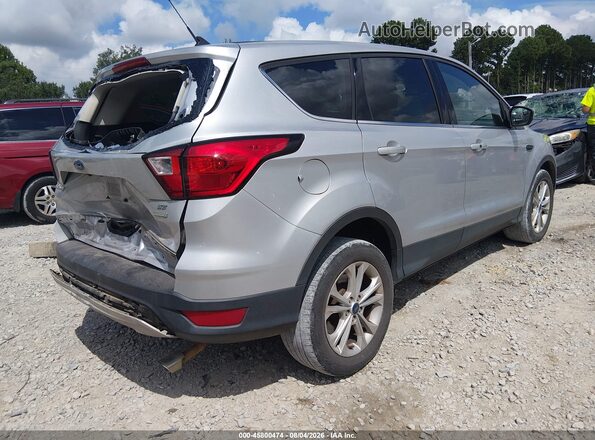 1FMCU0G90KUB33595 2019 FORD ESCAPE Серебряный Задняя правая четверть