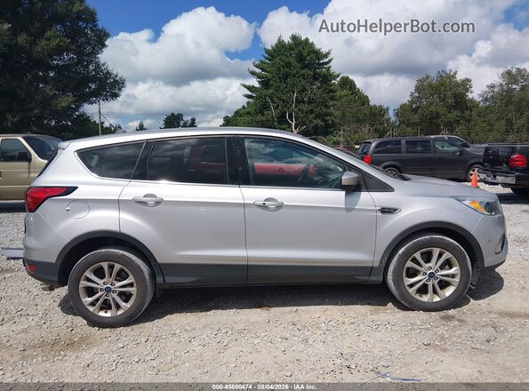 1FMCU0G90KUB33595 2019 FORD ESCAPE Серебряный Панорамный вид салона 360°