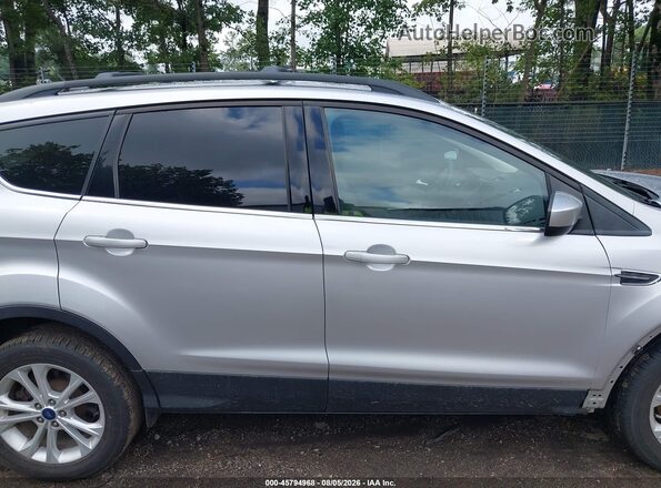 1FMCU0G93HUB73405 2017 FORD ESCAPE Silver Widok wnętrza z tyłu