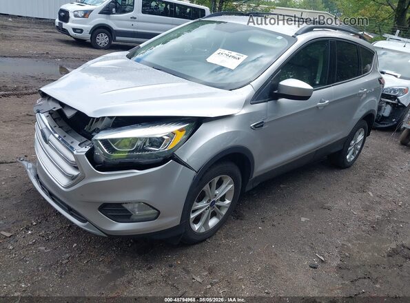 1FMCU0G93HUB73405 2017 FORD ESCAPE Silver Przód lewy
