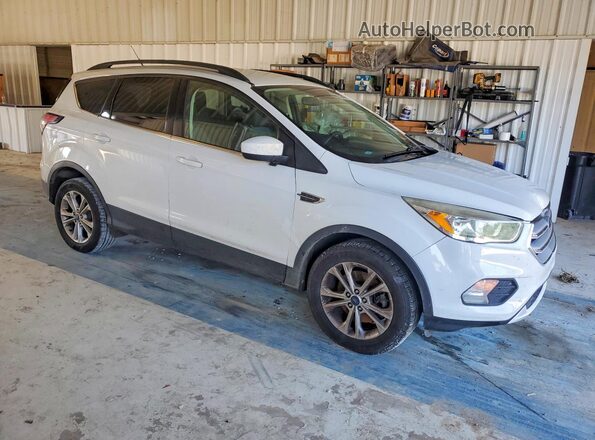 1FMCU0G93JUB47148 2018 FORD ESCAPE White Front right