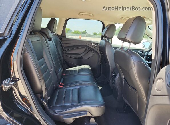 1FMCU0G94HUC60083 2017 FORD ESCAPE Черный Вид задних сидений