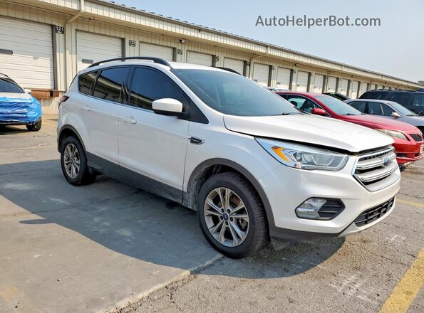 1FMCU0G95HUC75823 2017 FORD ESCAPE White Przód prawy