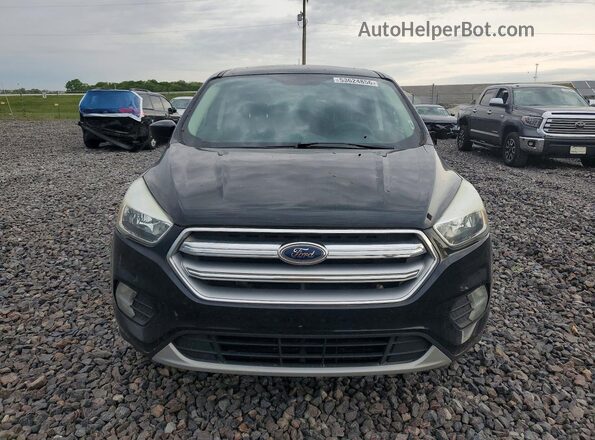 1FMCU0G99HUB04346 2017 FORD ESCAPE Черный Вид спереди