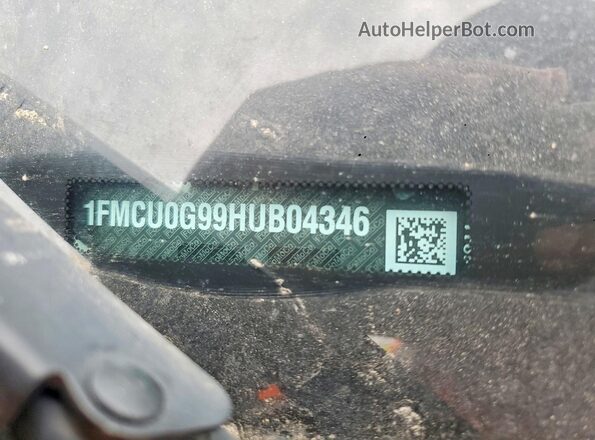 1FMCU0G99HUB04346 2017 FORD ESCAPE Черный Вид подкапотного пространства
