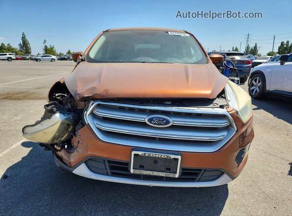 1FMCU0GD0HUA54716 2017 FORD ESCAPE Brown Front view