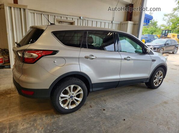 1FMCU0GD0HUB50264 2017 FORD ESCAPE Silver Trasero derecho