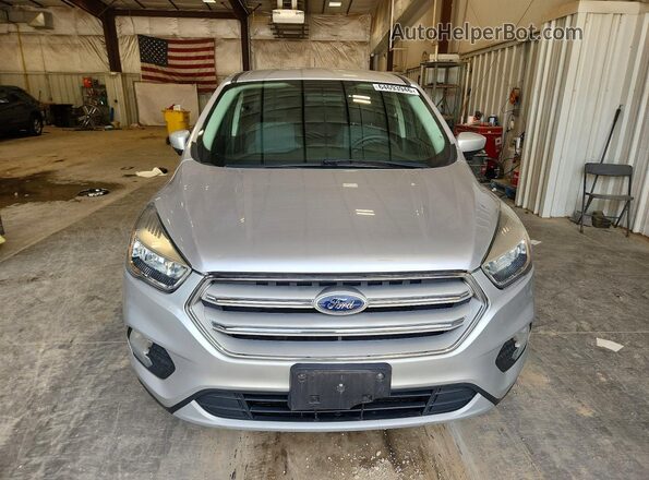 1FMCU0GD0HUB50264 2017 FORD ESCAPE Silver Vista frontal