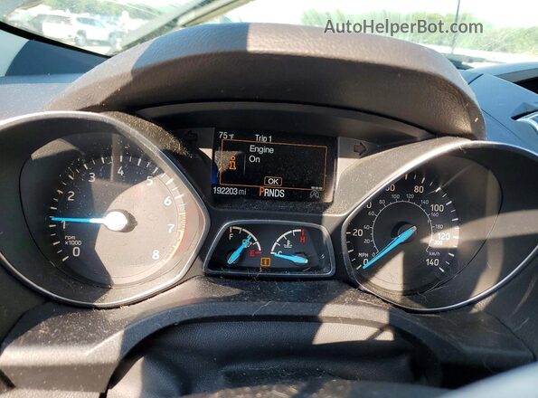 1FMCU0GD0HUB58607 2017 FORD ESCAPE Черный Вид щитка приборов