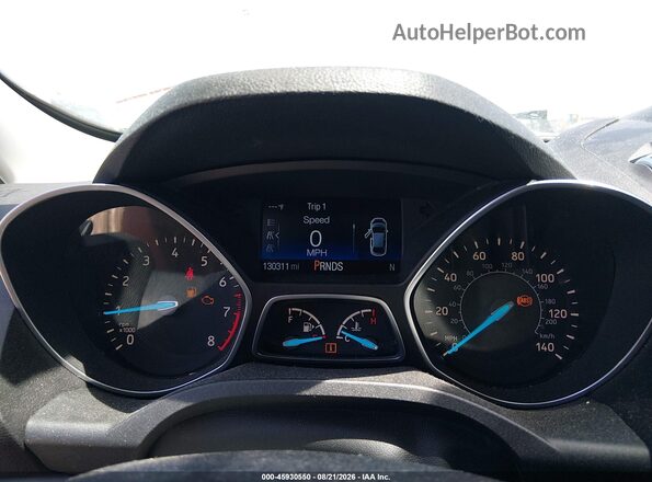 1FMCU0GD0HUB60261 2017 FORD ESCAPE White Vista de los asientos traseros