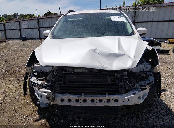 1FMCU0GD0HUB60261 2017 FORD ESCAPE White Vista frontal