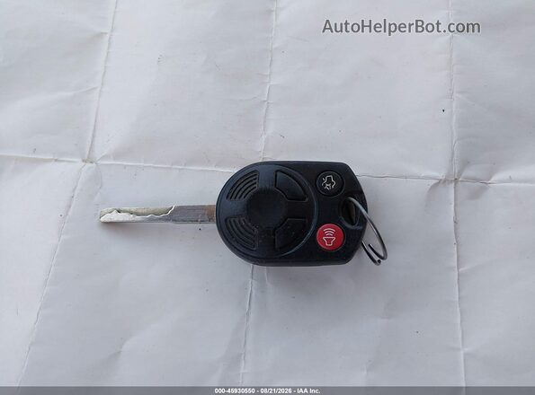 1FMCU0GD0HUB60261 2017 FORD ESCAPE White Vista del salpicadero