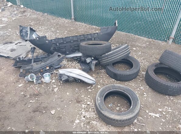 1FMCU0GD0HUC24072 2017 FORD ESCAPE Белый Вид щитка приборов