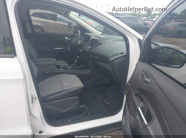 1FMCU0GD0HUC24072 2017 FORD ESCAPE Белый Вид салона спереди