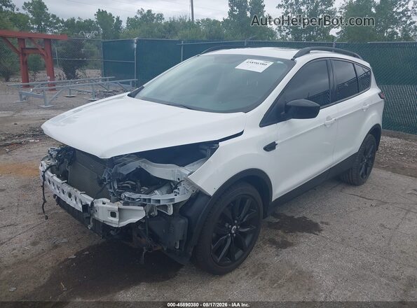 1FMCU0GD0HUC24072 2017 FORD ESCAPE Белый Передняя левая четверть