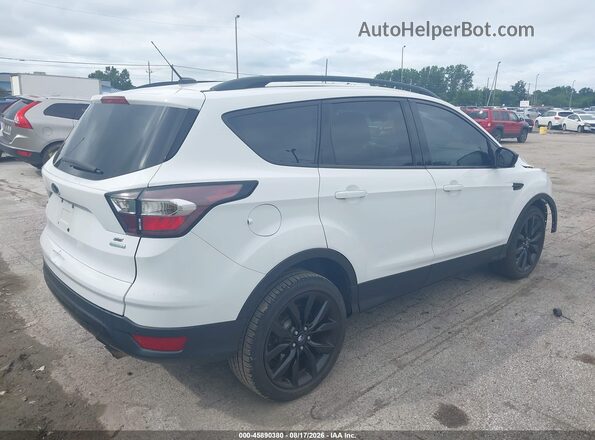 1FMCU0GD0HUC24072 2017 FORD ESCAPE Белый Задняя правая четверть