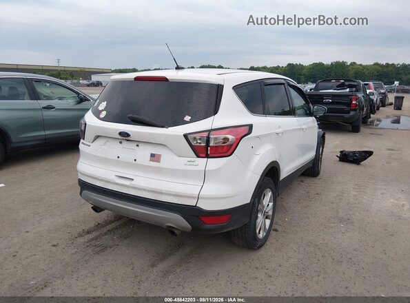 1FMCU0GD0HUC46055 2017 FORD ESCAPE White Tył prawy