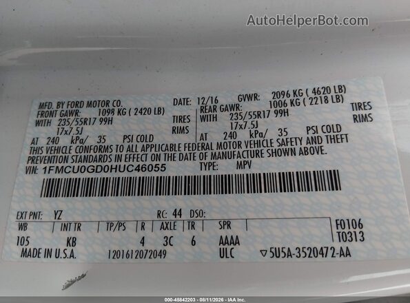 1FMCU0GD0HUC46055 2017 FORD ESCAPE White Widok komory silnika