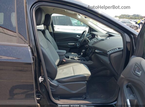 1FMCU0GD0HUC95398 2017 FORD ESCAPE Black Widok wnętrza z przodu
