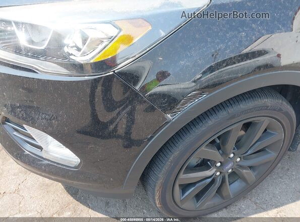1FMCU0GD0HUC95398 2017 FORD ESCAPE Black Widok z przodu