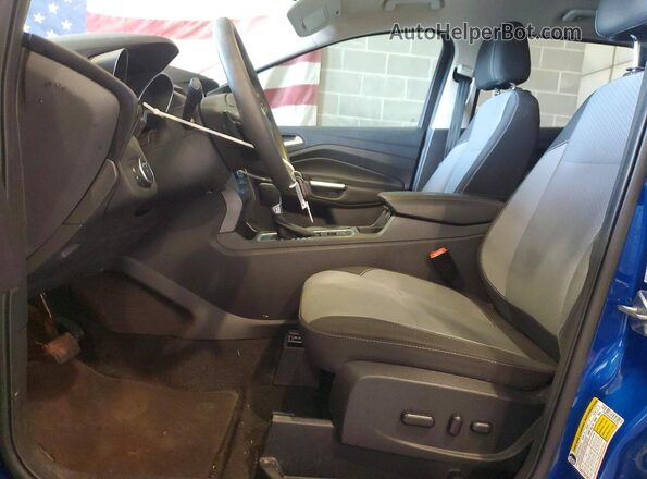 1FMCU0GD0HUD76286 2017 FORD ESCAPE Синий Вид салона спереди