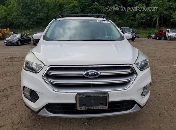 1FMCU0GD0HUE77134 2017 FORD ESCAPE White Vista frontal
