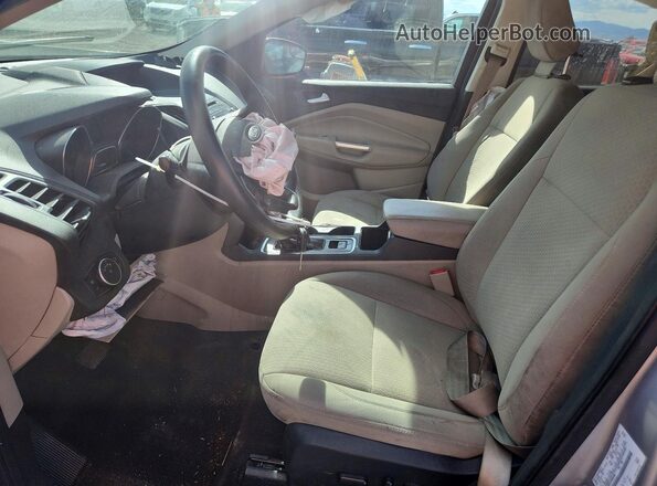 1FMCU0GD0JUB96909 2018 FORD ESCAPE Серебряный Вид салона спереди