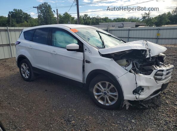 1FMCU0GD1HUA87711 2017 FORD ESCAPE White Սալոնի դիմացի տեսք