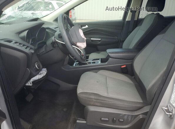 1FMCU0GD1HUB36566 2017 FORD ESCAPE Silver Vista interior delantera