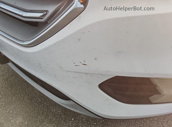 1FMCU0GD1HUB46014 2017 FORD ESCAPE White Սալոնի 360 աստիճան տեսք