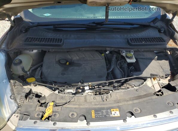 1FMCU0GD1HUC78920 2017 FORD ESCAPE Gold Vista interior trasera
