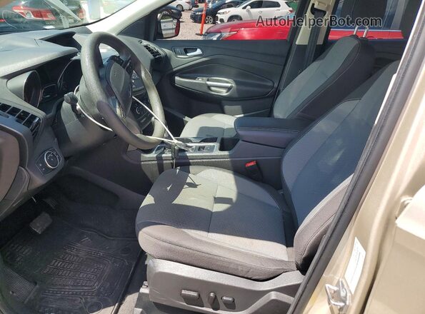 1FMCU0GD1HUC78920 2017 FORD ESCAPE Gold Vista interior delantera