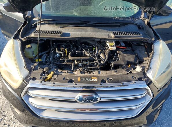 1FMCU0GD1HUC84605 2017 FORD ESCAPE Black ძრავის განყოფილების ხედი