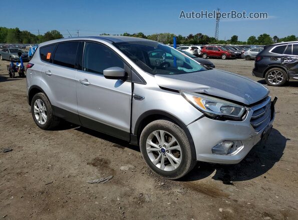 1FMCU0GD1HUD48383 2017 FORD ESCAPE Silver Przód prawy