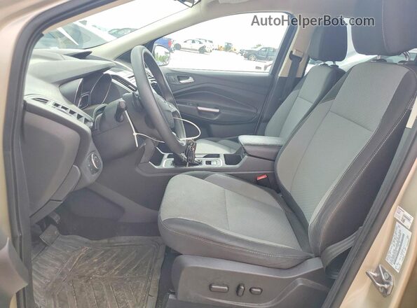 1FMCU0GD1HUE22367 2017 FORD ESCAPE Бежевый Вид салона спереди